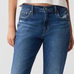 Mid Rise Girlfriend Jeans (Medium Wash, 28 Petite)